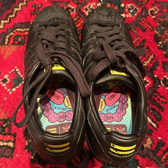 Adidas pharrell Williams superstar runners like new - Picture 4 of 4